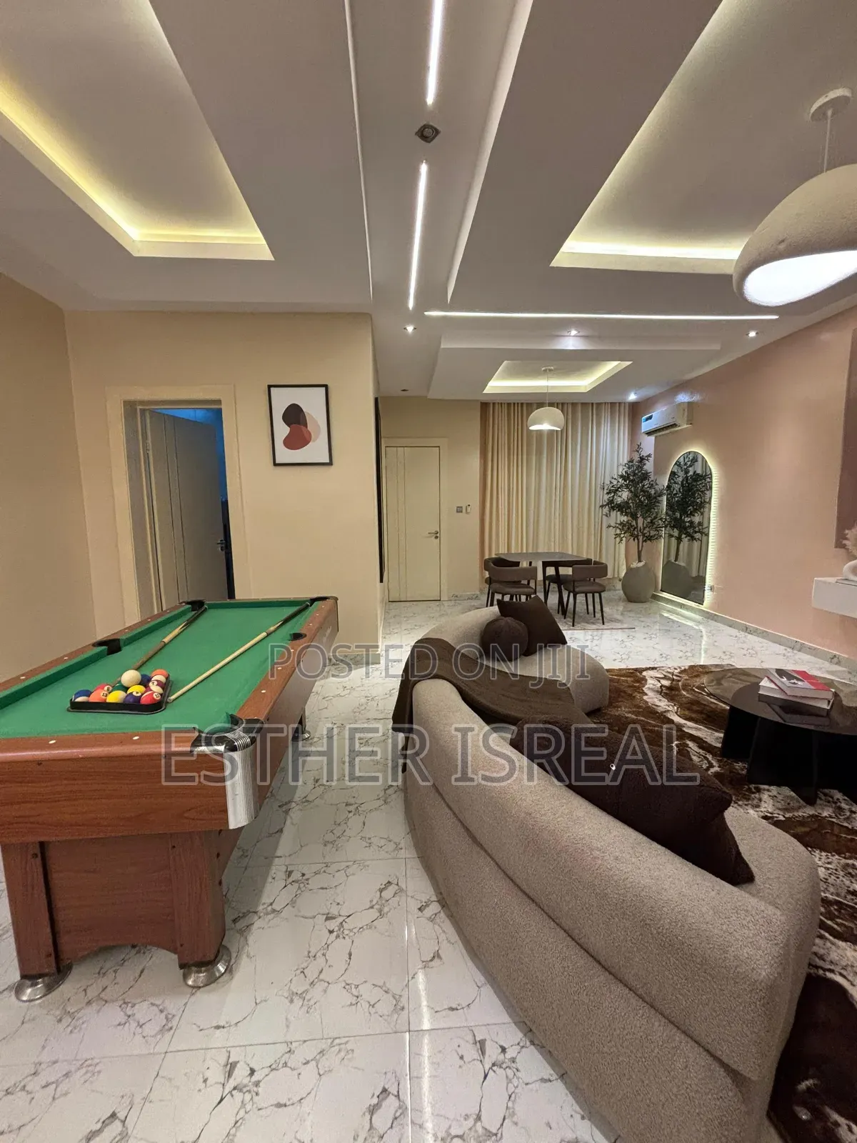 Chocolate 2 Bedroom Ikate, Snooker, Pool, Gym in Ikate