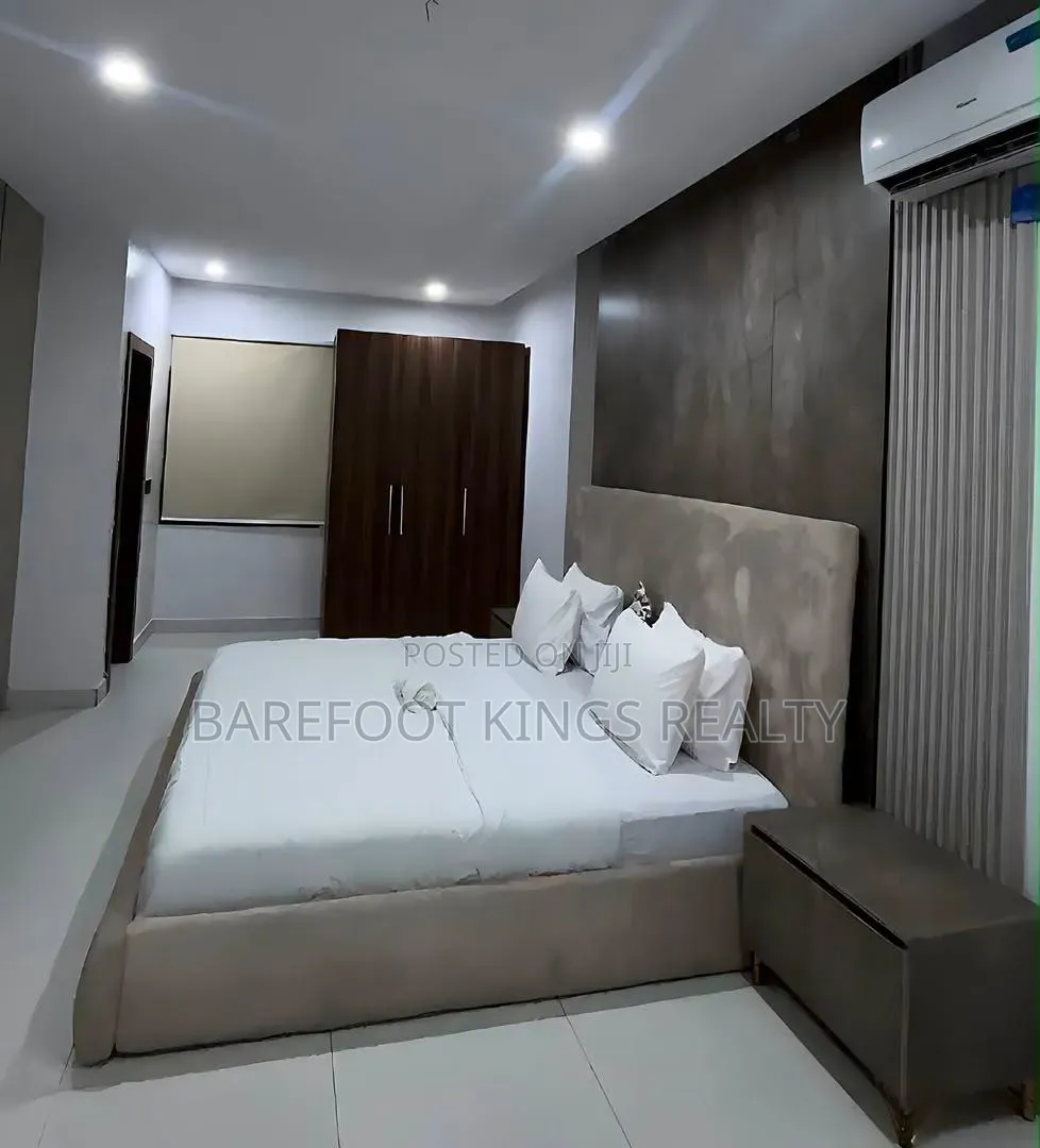 Luxury 2Bedroom Apartment in Lekki Phase 1