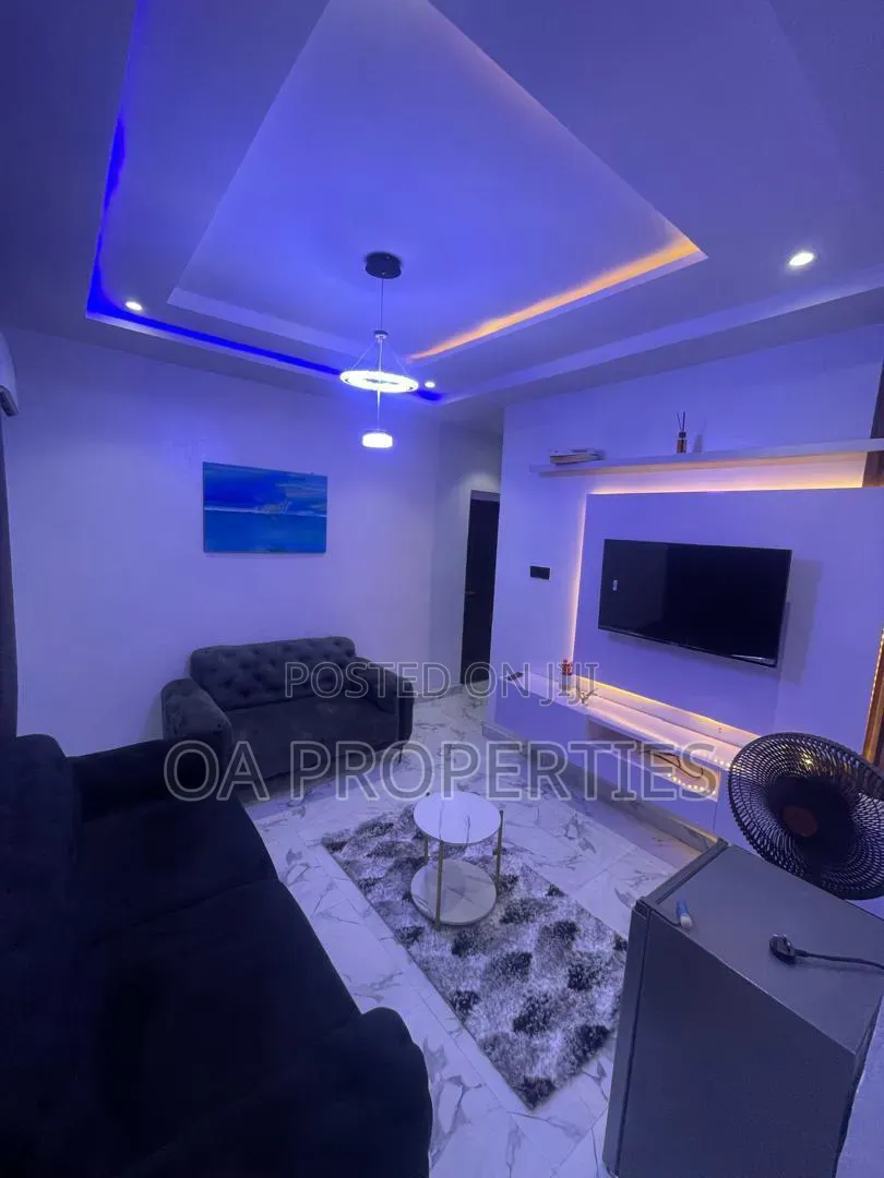 1bdrm Flat Shortlet Apartment To Let At Oluyole Estate/Ringrd. Ibadan. in Ibadan