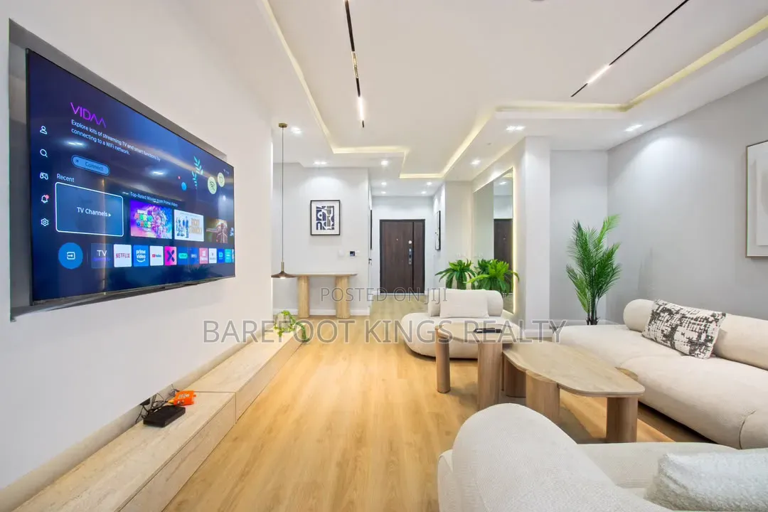 Luxury 3Bedroom Waterfront Apartment in Banana Island