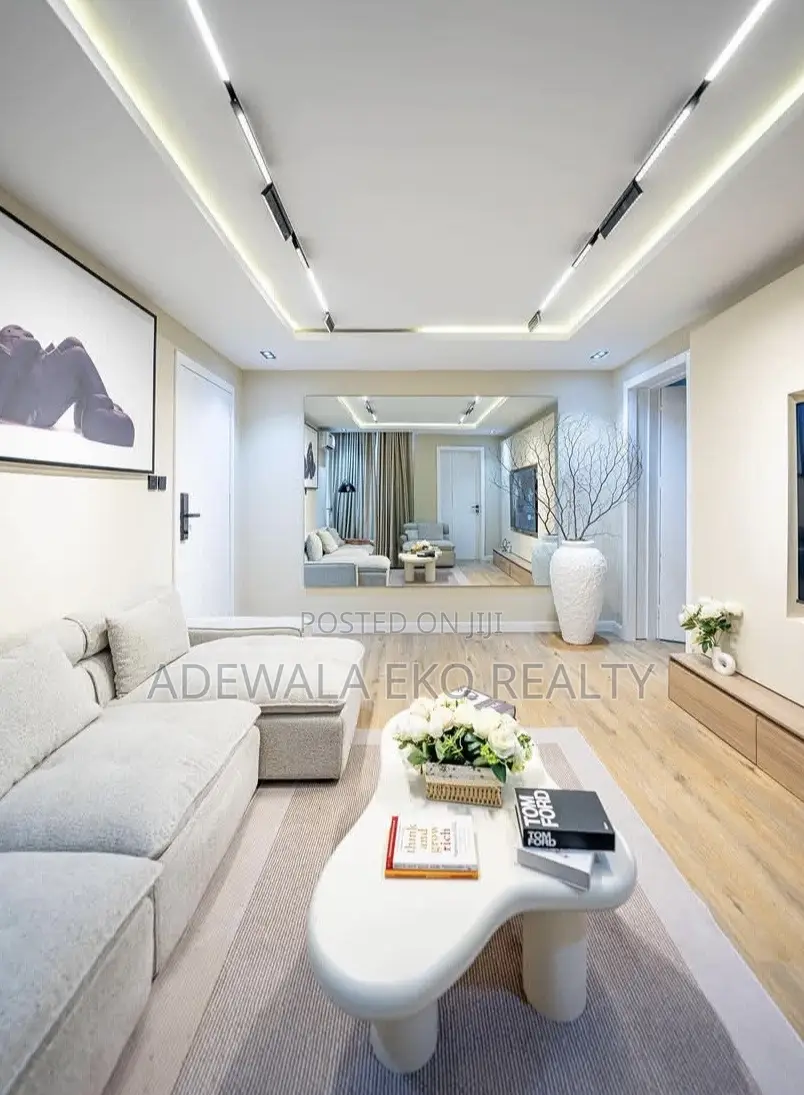Lux 1-Bedroom Shortlet in Lekki Phase 1 - 85" Cinema TV 24/7 Power. in Lekki Phase 1