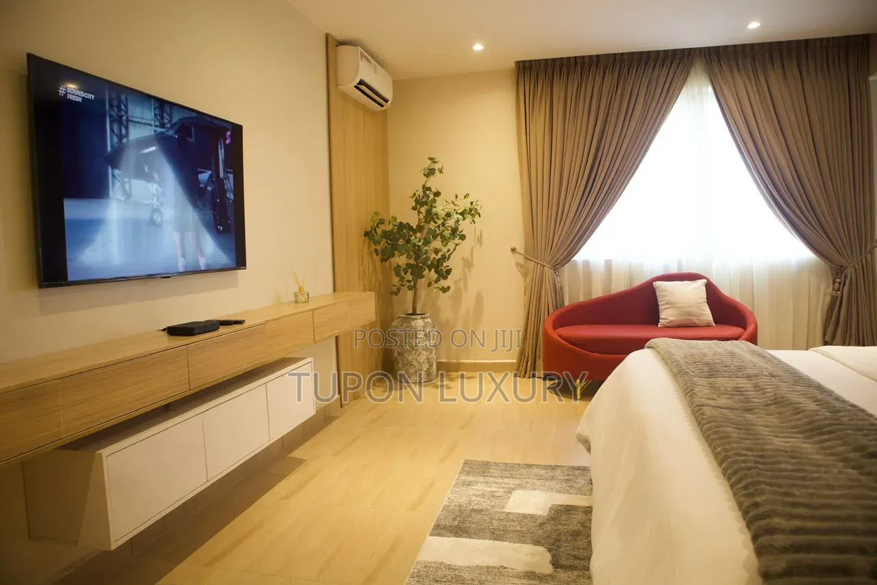 Luxury 3bed in Iconic Towers Vi, With POOL,GYM, PS5, LOUNGE. ETC in Victoria Island Extension
