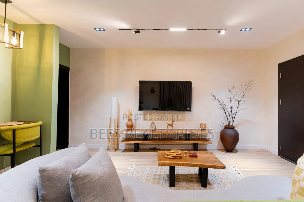 Boho-Themed 1 Bedroom Apartment in Yaba in Onike
