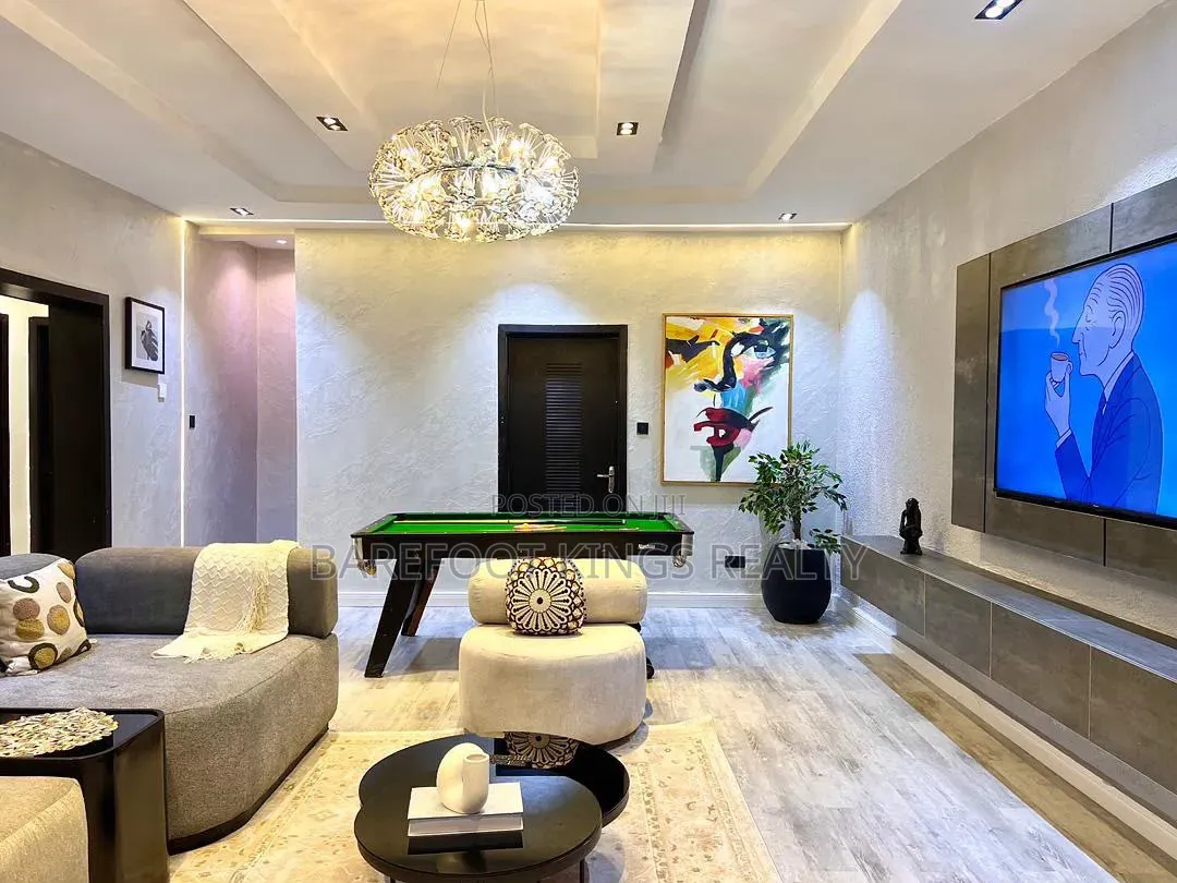 Luxury 3Bedroom Apartment in Lekki Phase 1