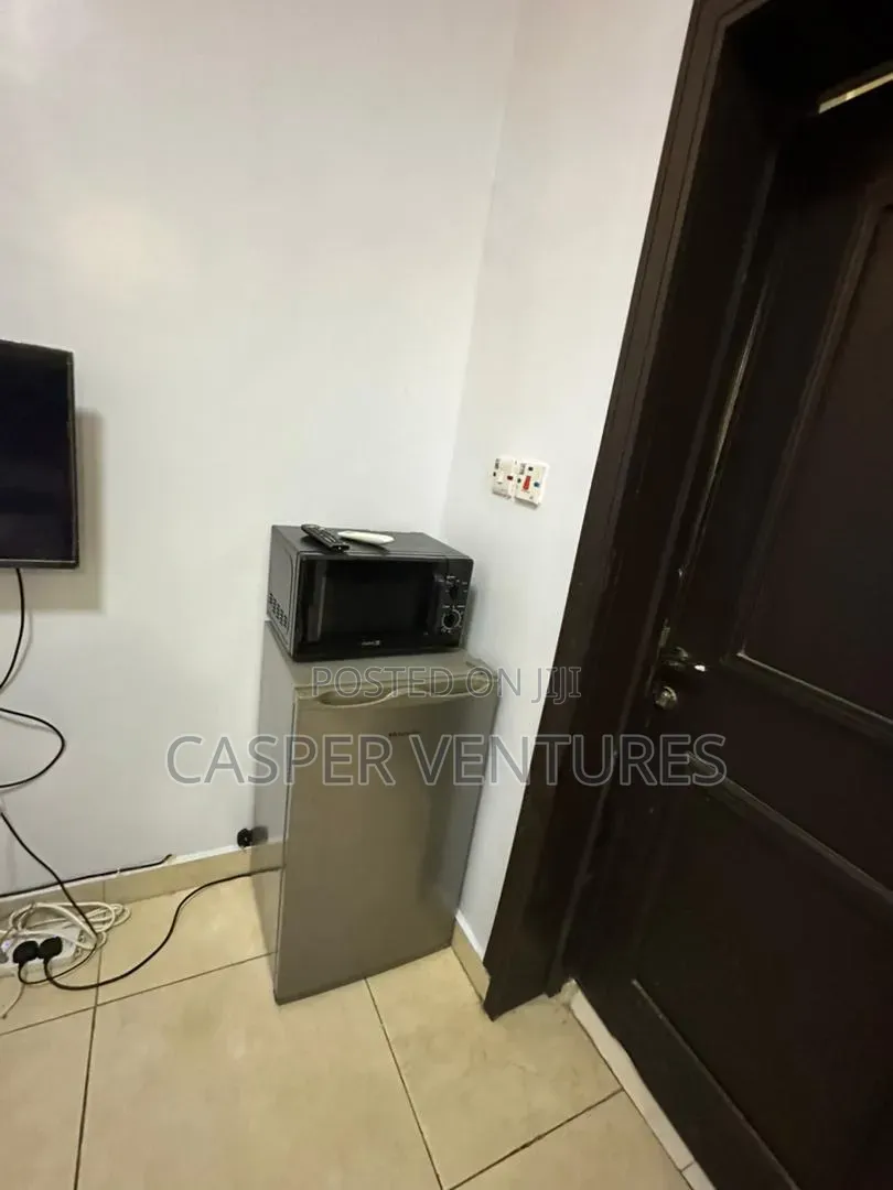 A Cozy Yet Affordable Monthly Apartment in Chevron
