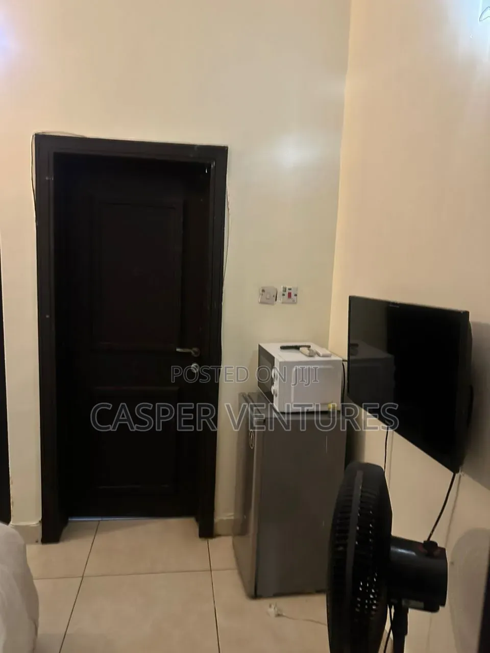 A Cozy Yet Affordable Monthly Apartment in Chevron