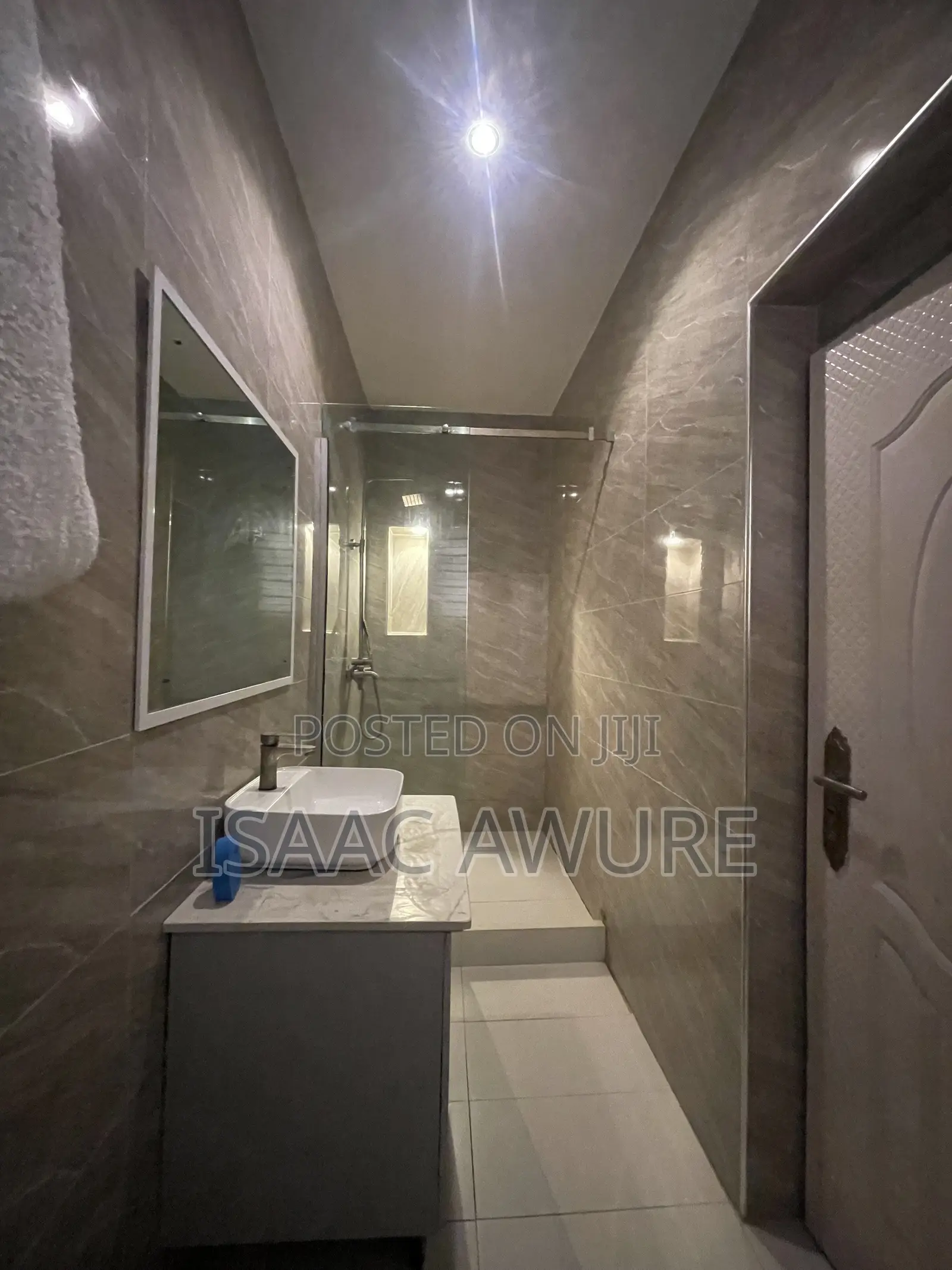 Beautiful and Cozy One Bedroom Apartment in Sangotedo