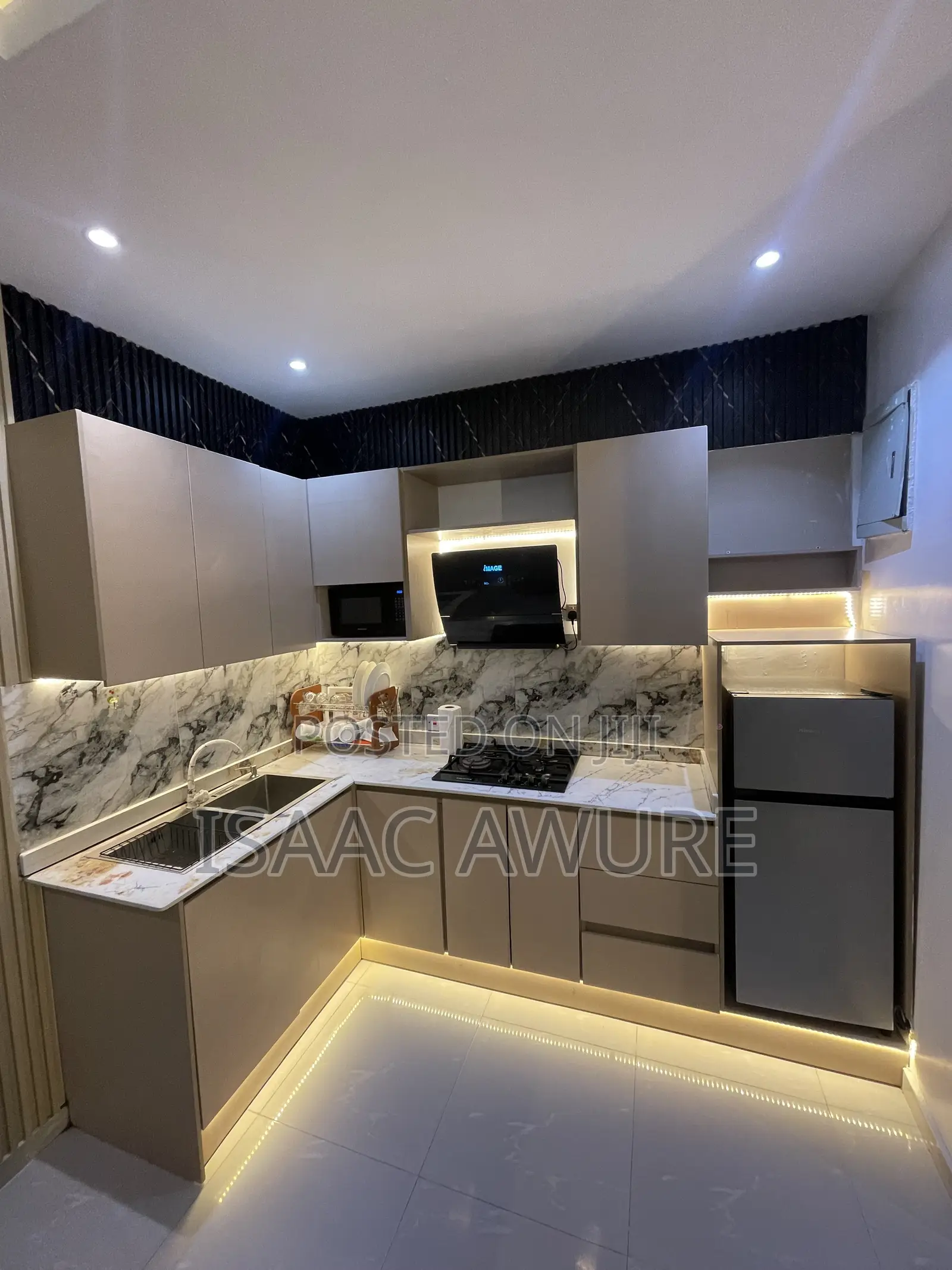 Beautiful and Cozy Two Bedroom Apartment in Sangotedo