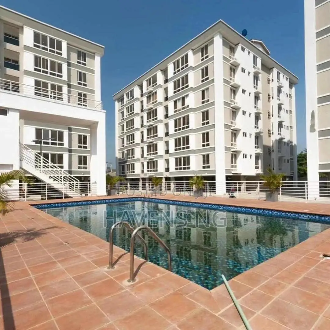 Luxury 2-Bedroom City View Apartment in Parkview Estate