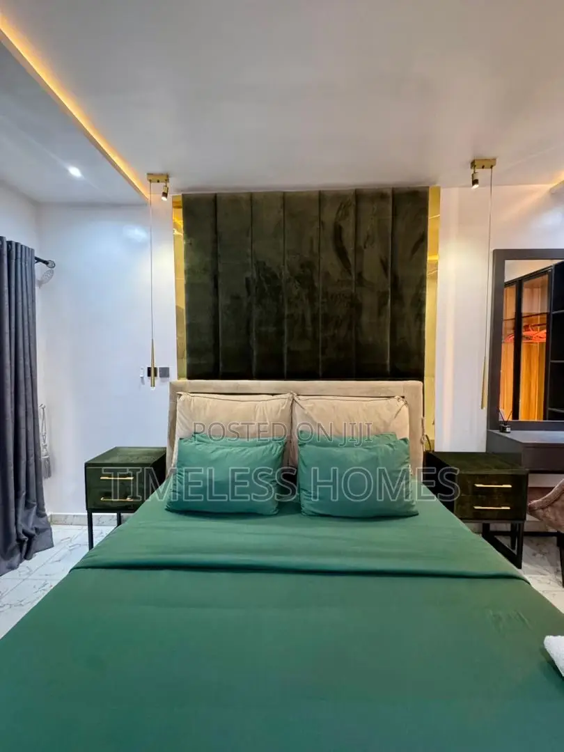 Luxe 2bedroom Penthouse With Amenities in Ikate-Elegushi