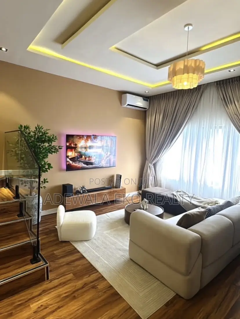 Luxury 1 Bedroom Maisonette Ikate - Sea View, PS5 Smart Home in Ikate-Elegushi