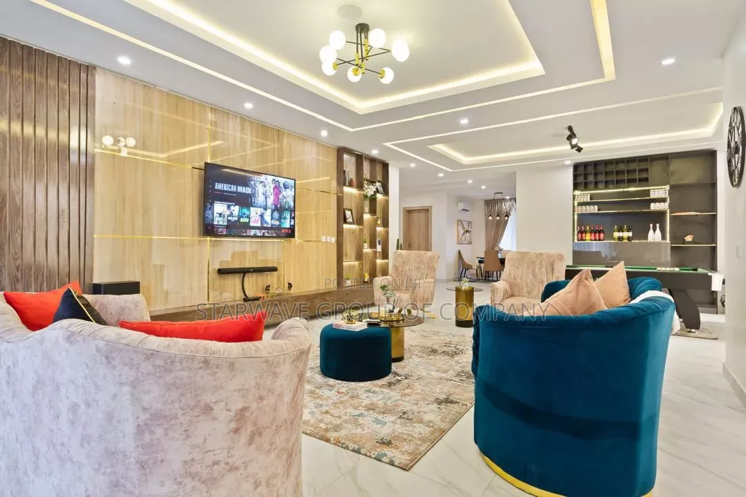 3bedroom Smart Apartment With Snooker and Pool at Oniru in Adeola Odeku