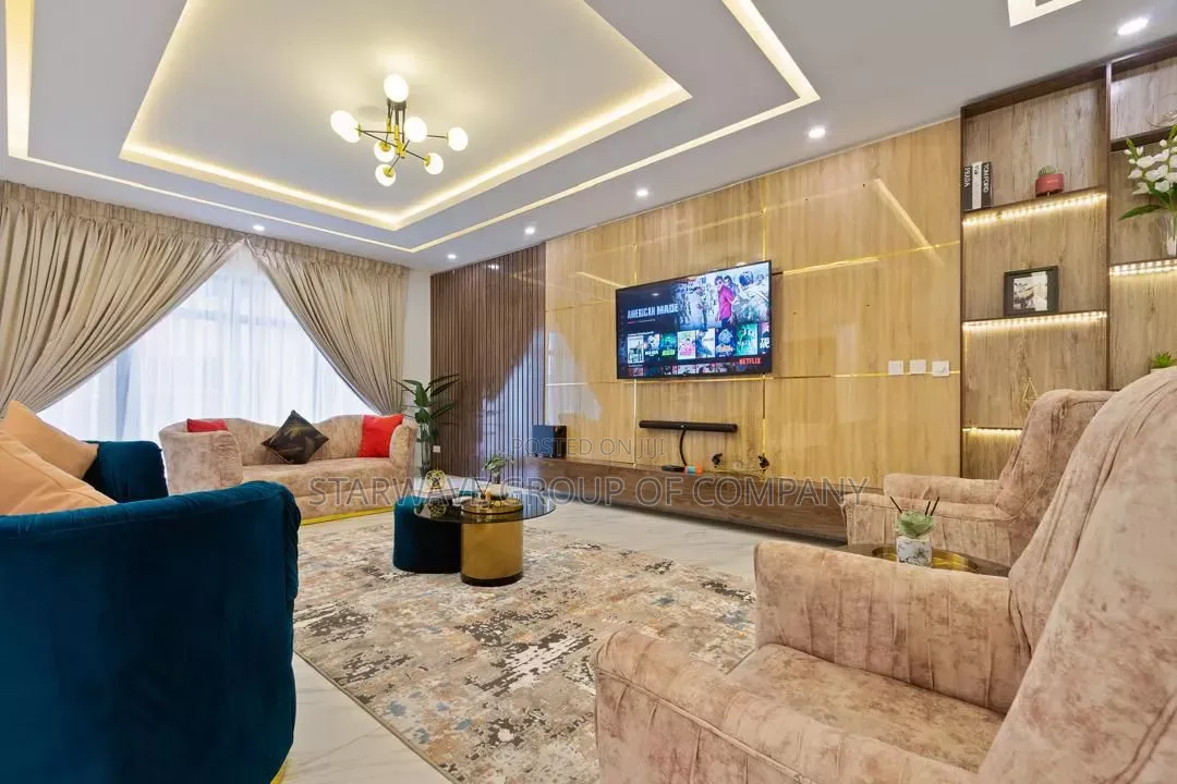 3bedroom Smart Apartment With Snooker and Pool at Oniru in Adeola Odeku