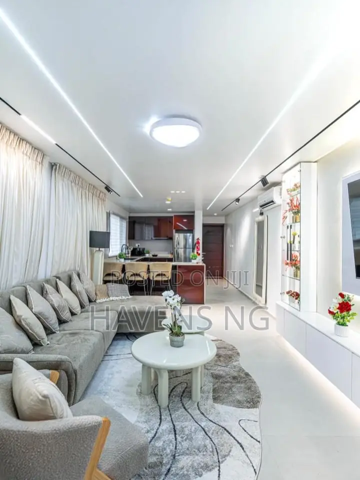 Luxury 1-Bedroom Waterfront Apartment in Old Ikoyi