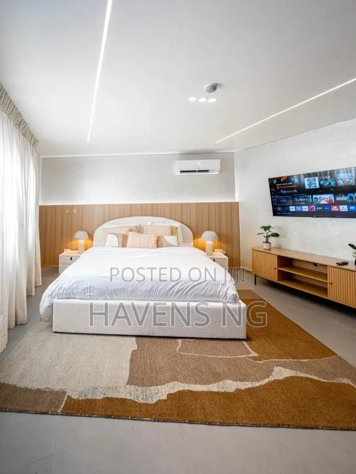 Luxury 1-Bedroom Waterfront Apartment in Old Ikoyi