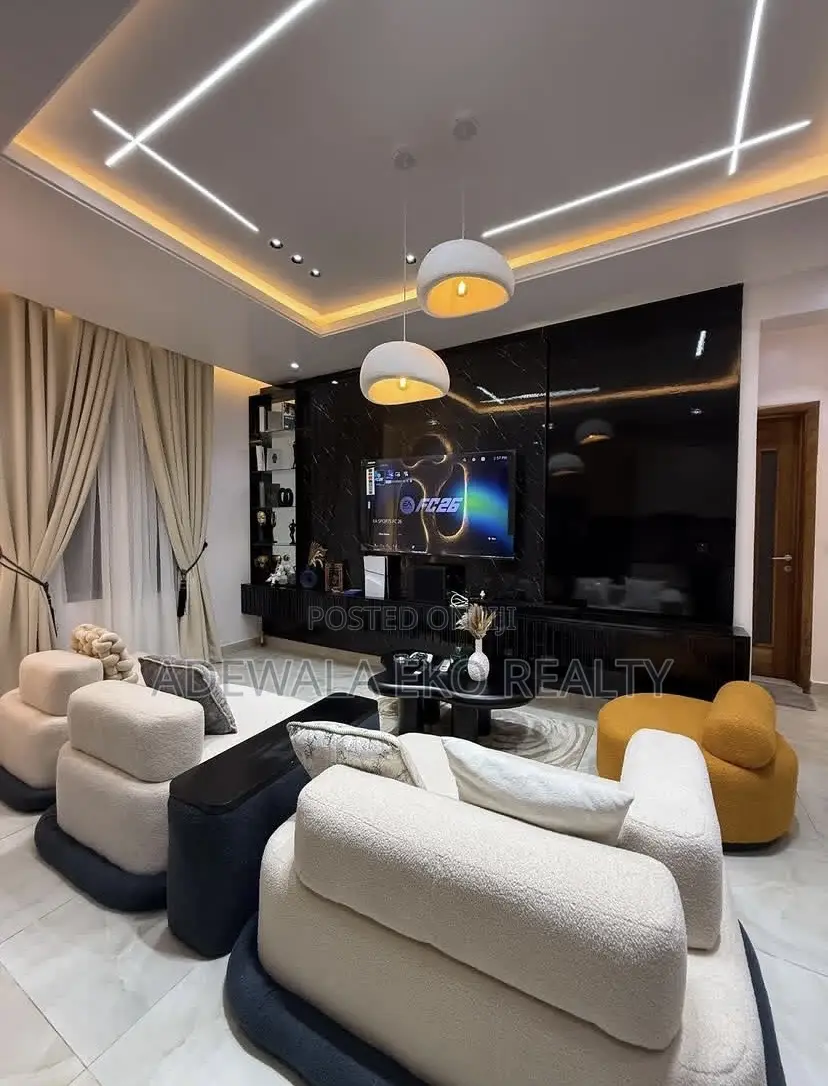1 Bedroom in Lekki Phase 1- PS5 | Pool | 24/7 Power in Lekki Phase 1