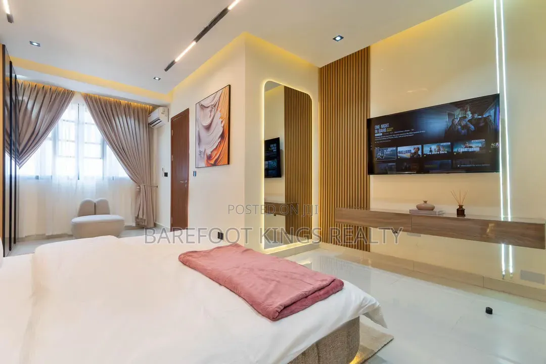Luxury 2Bedroom Massionate Apartment in Lekki Phase 1