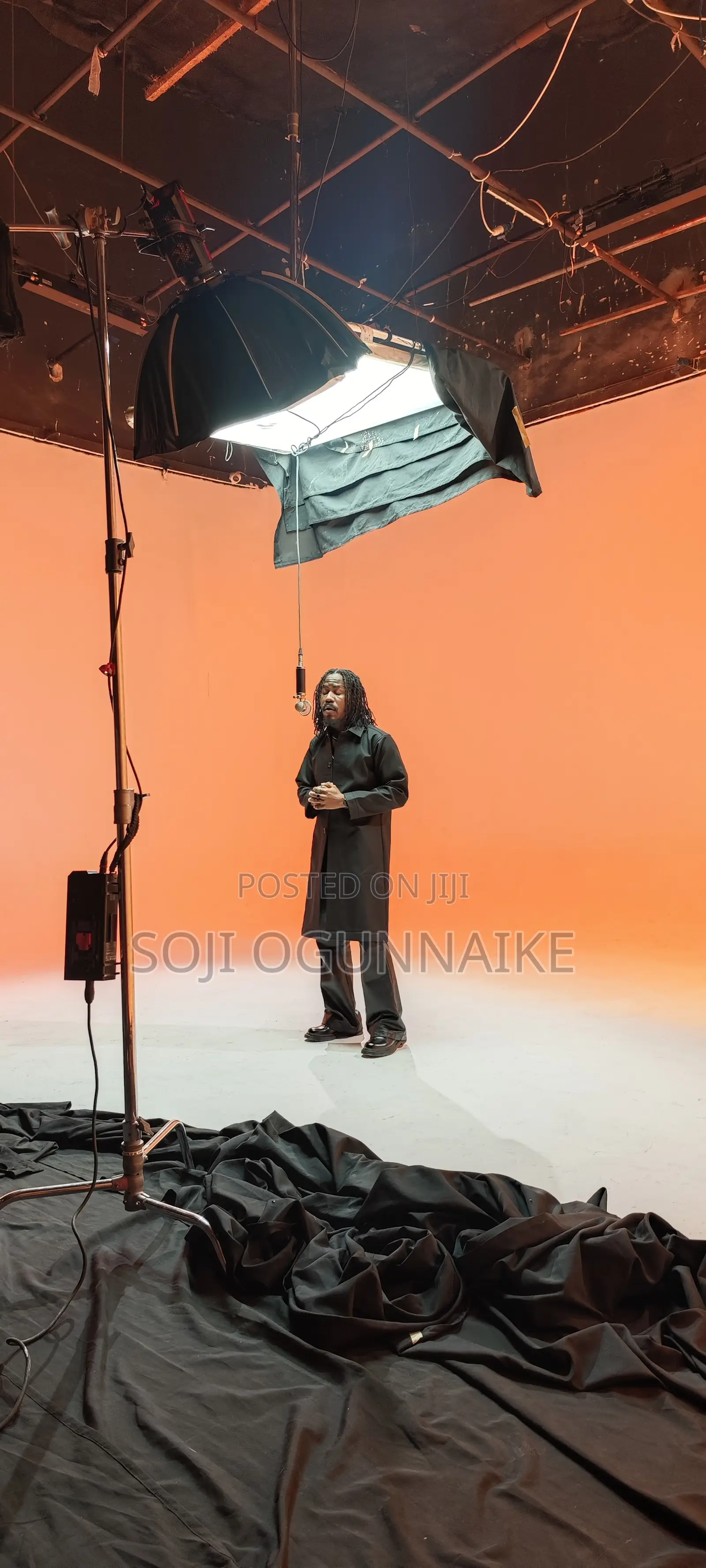 Content Studio With Walls That Change Colour in VGC / Ajah
