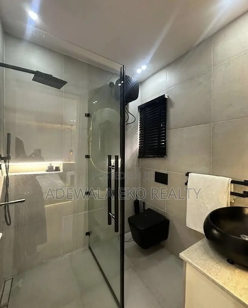 Luxury 1Bedroom Smart Home|Lekki Phase1 - 24/7 Power WiFi in Lekki Phase 1