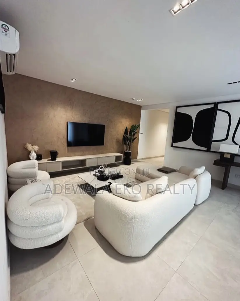 2 Bedroom Shortlet Lekki Phase 1 - in Lekki Phase 1