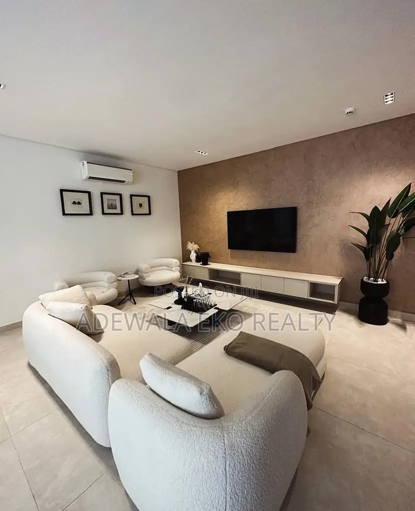 2 Bedroom Shortlet Lekki Phase 1 - in Lekki Phase 1