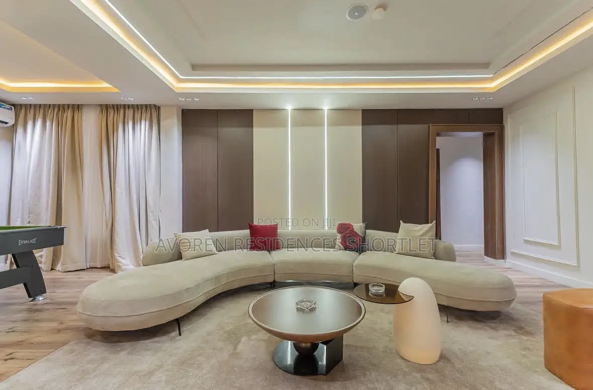 Beautiful Two Bedroom Apartment Shortlet in Lekki Phase 1