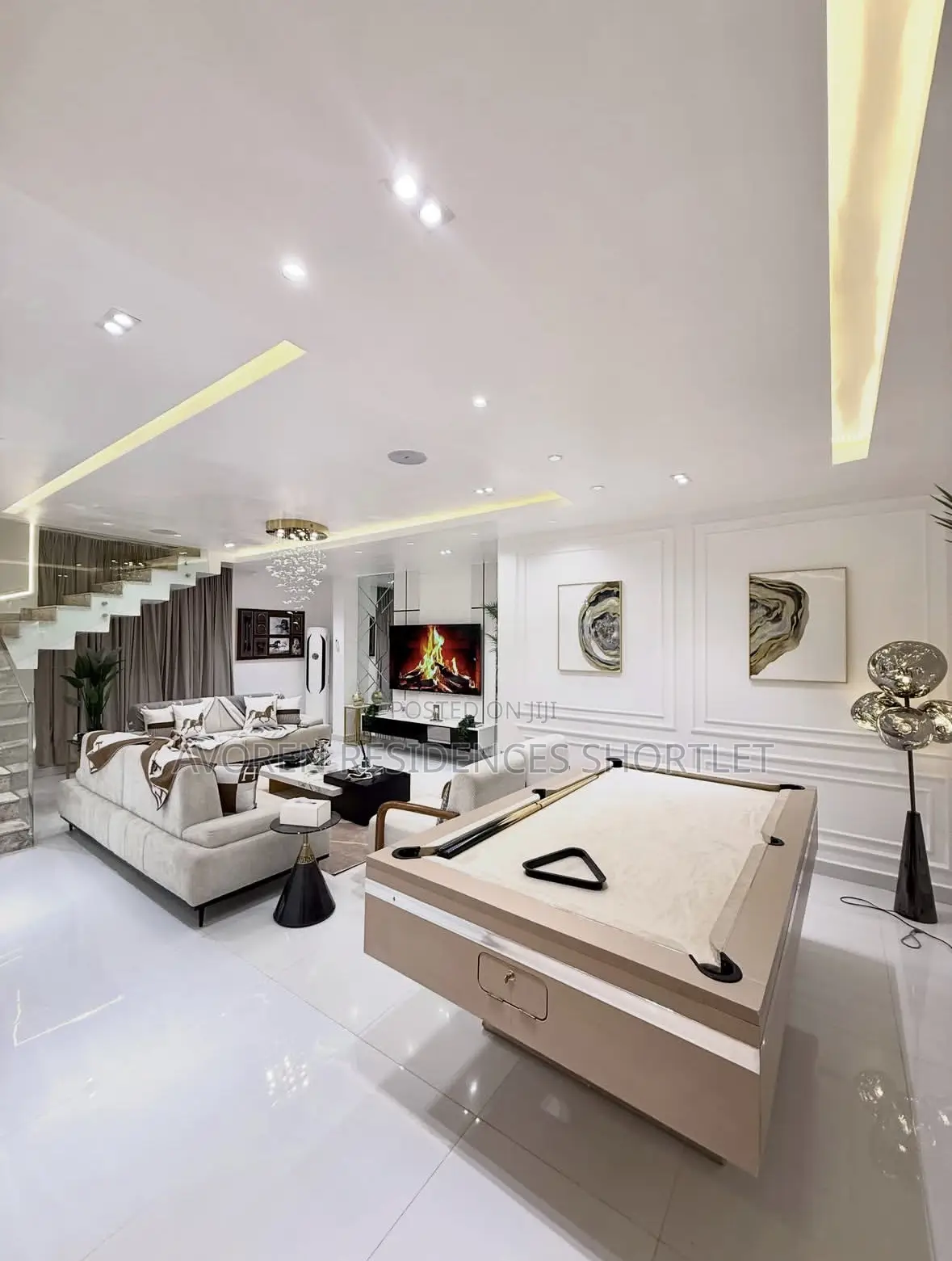 Luxurious 3 Bedroom Shortlet Apartment in Lekki Phase 1