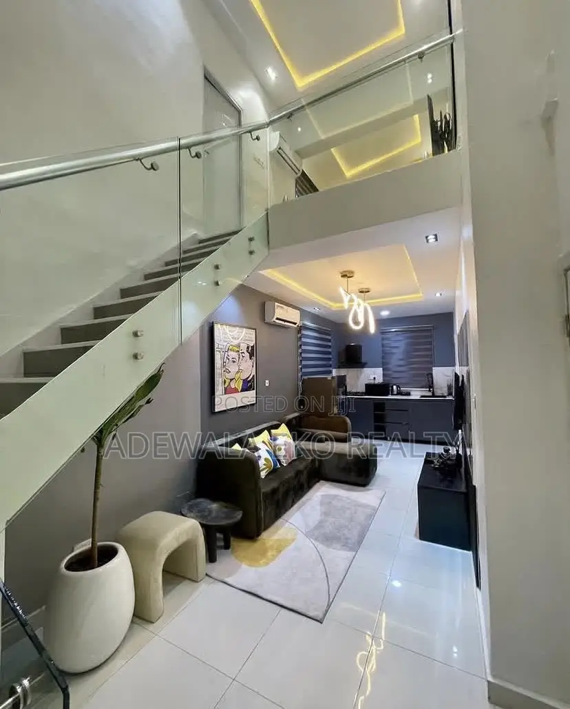 1Bedroom Loft in Lekki Phase 1 - Off Admiralty in Lekki Phase 1