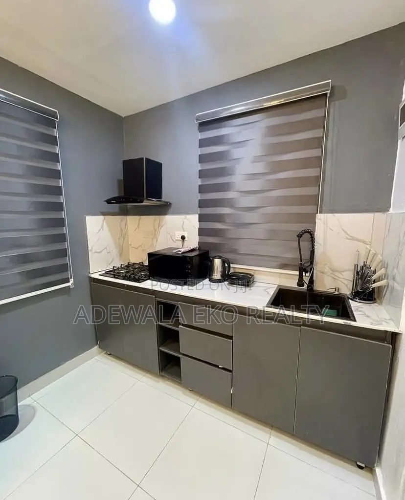 1Bedroom Loft in Lekki Phase 1 - Off Admiralty in Lekki Phase 1