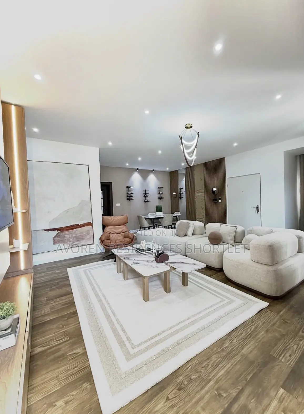 Cozy 3 Bedroom Shortlet in Admiralty Way in Lekki Phase 1