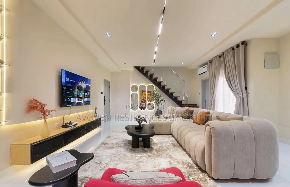 Luxurious 2 Bedroom Shortlet in Ikate in Lekki Phase 1