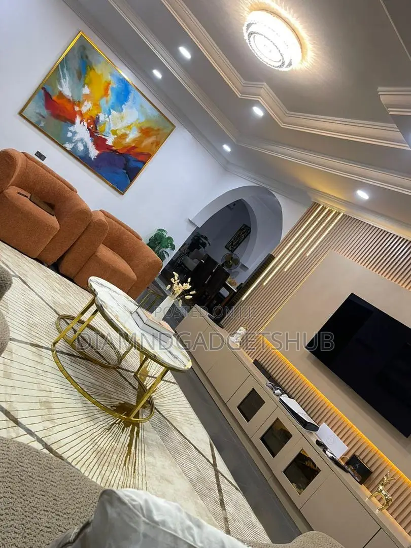4 BedRoom Shortlet Apartment Self Compound in Apata