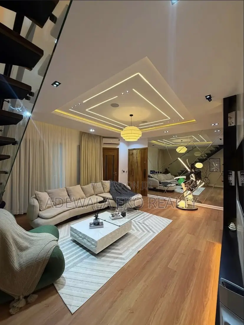 2-Bedroom Shortlet Off Freedom Way Lekki Ph 1 - Cinema, PS5 Pool in Lekki Phase 1