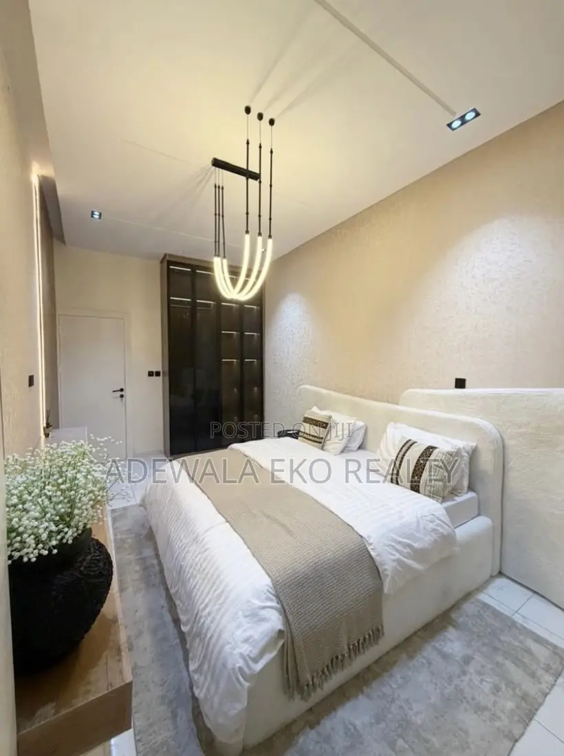 1-Bedroom Shortlet in Ologolo Lekki – Cinema, PS5, 24/7 Power in Ologolo