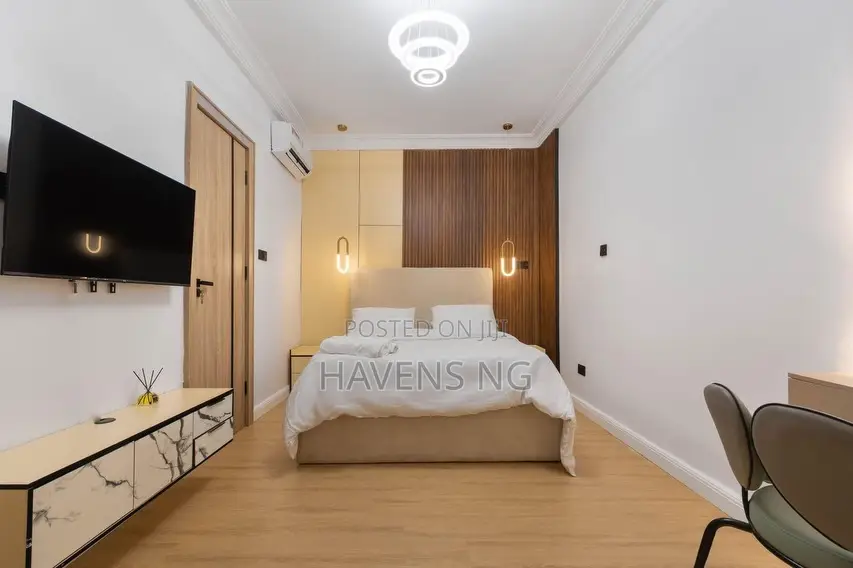 Luxury 2-Bedroom Apartment in Awolowo Road