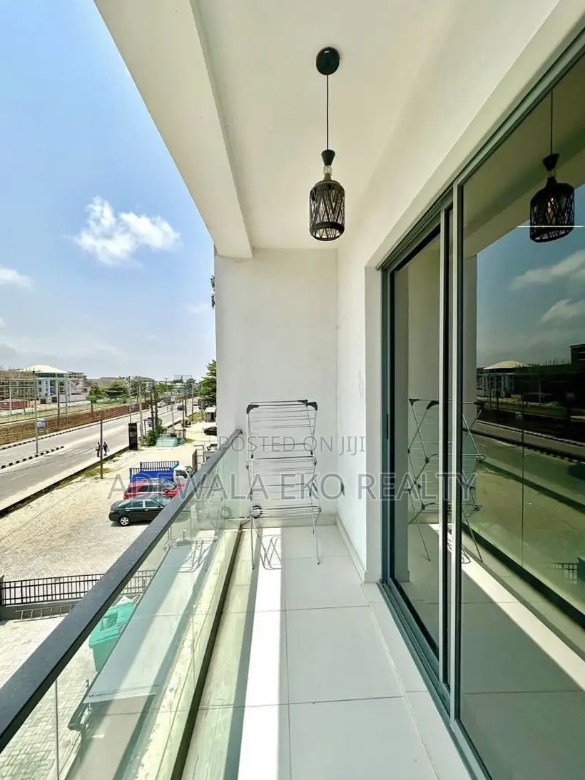 2 Bedroom Serviced Apartment- Lekki Phase 1 | PS5 | Smart Home in Lekki Phase 1