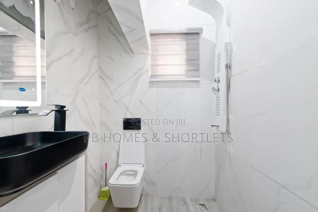 Newly Baked Studio Apartment in Chevron