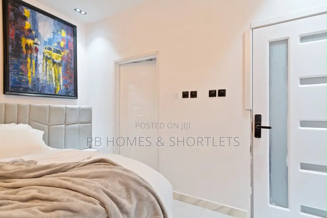 Luxurious Studio Apartment in Chevron