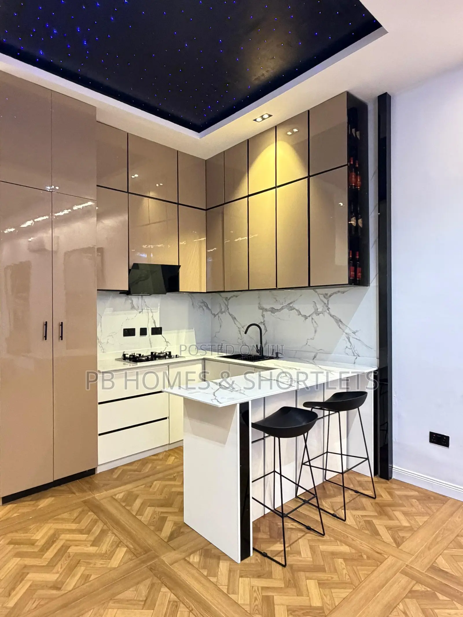 Deluxe 2 Bedroom Apartment in Chevron