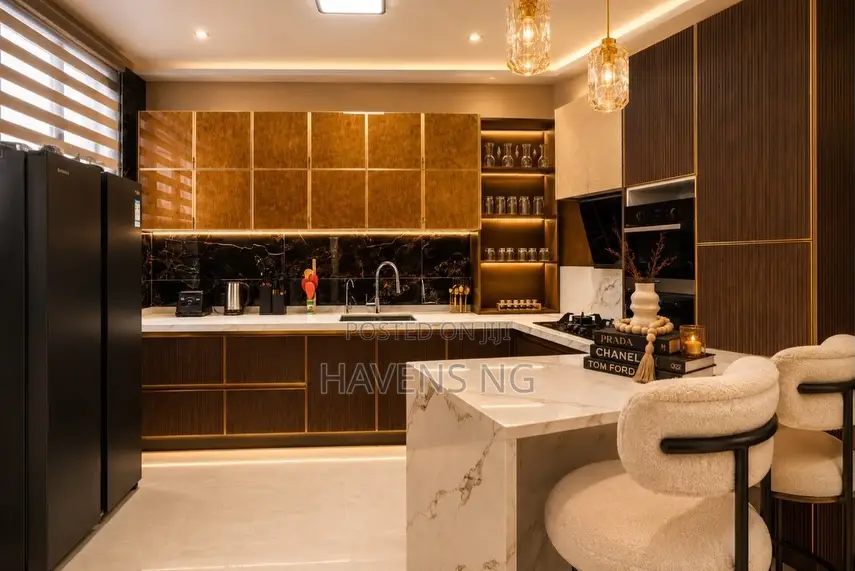Brand New Luxury 4-Bedroom Private Compound in Victoria Island Extension