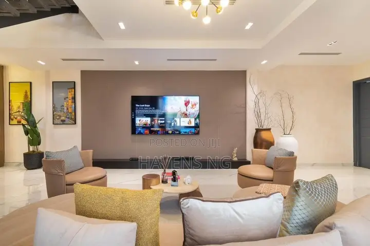 Luxury 3-Bedroom Penthouse in Lekki Phase 1