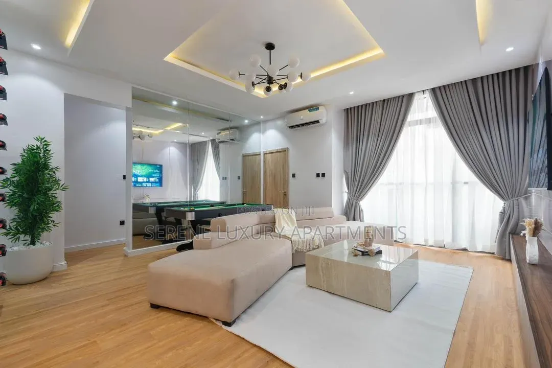 Luxury 2bedroom Apartment Snooker Balcony PS5 and Pool in Ikate