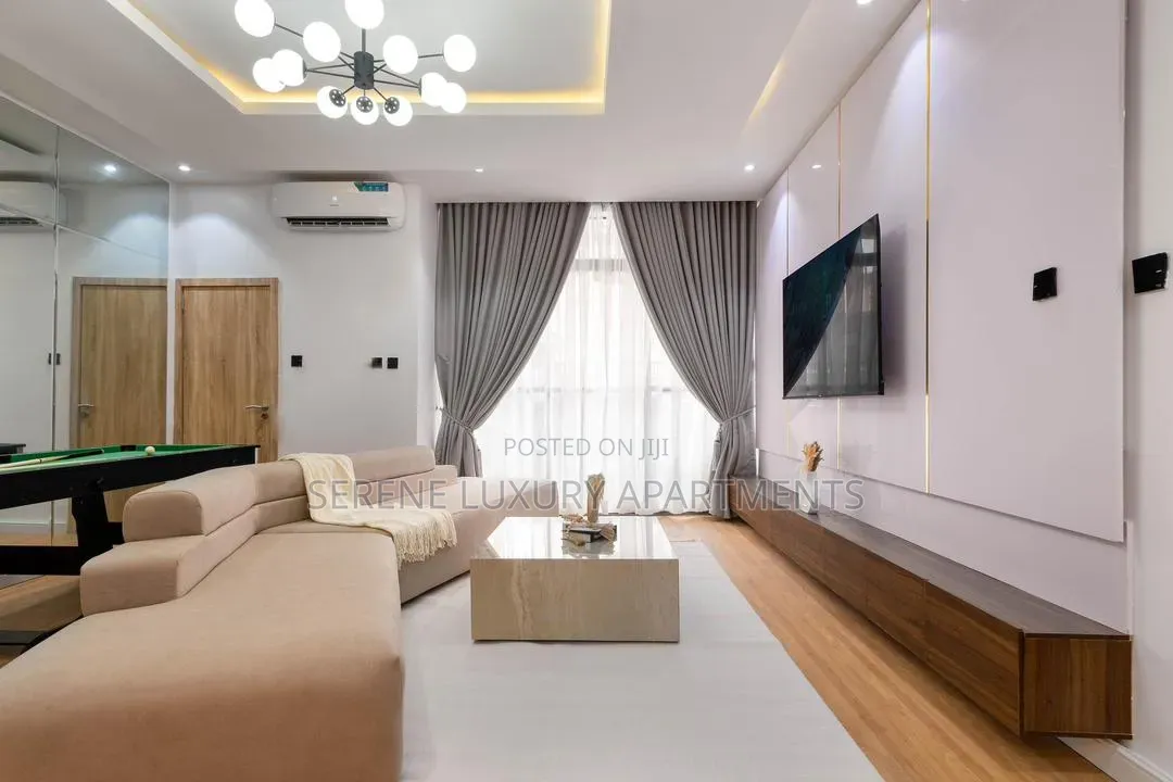 Luxury 2bedroom Apartment Snooker Balcony PS5 and Pool in Ikate