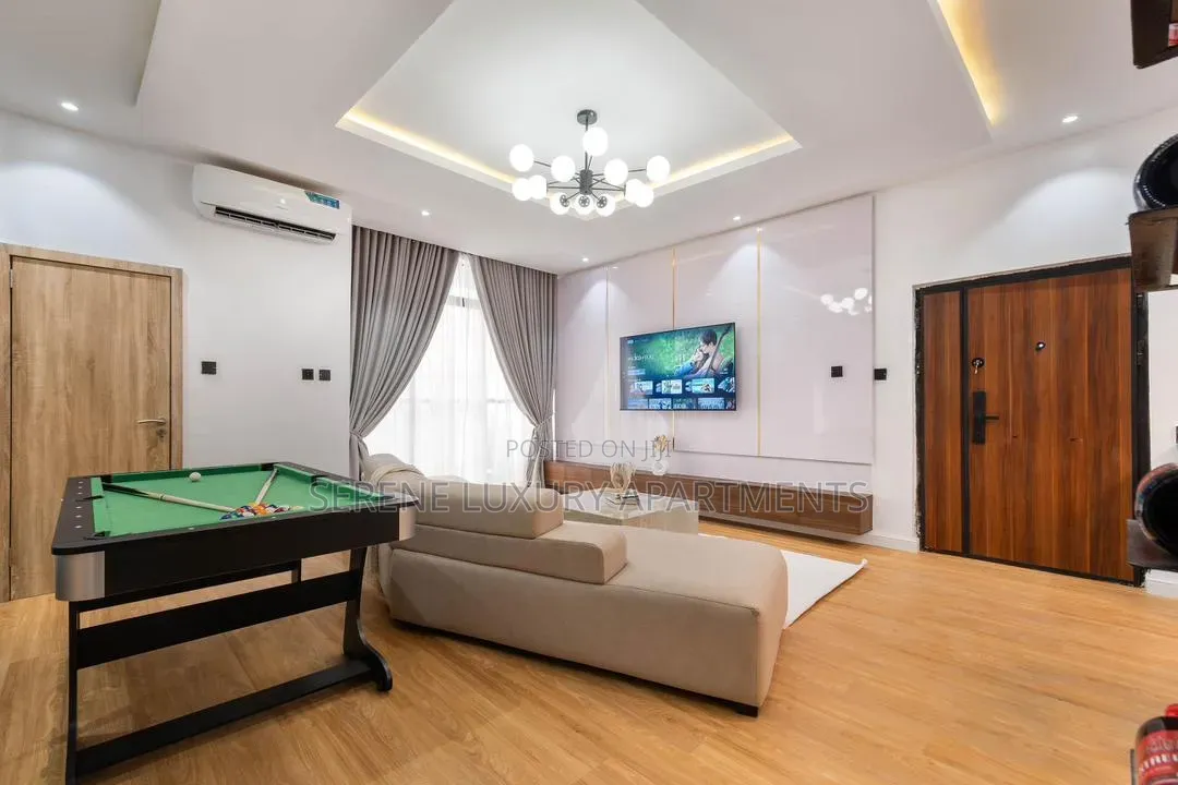 Luxury 2bedroom Apartment Snooker Balcony PS5 and Pool in Ikate