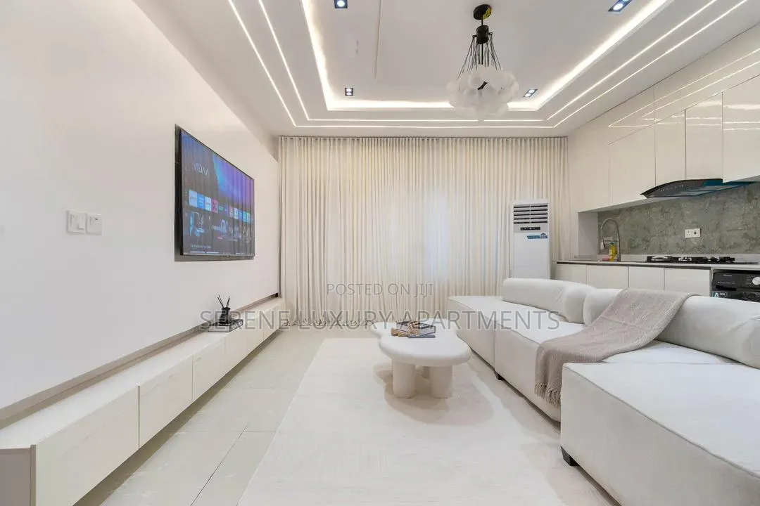 Luxurious One Bedroom Apartment With PS5 and Swimming Pool in Ikate