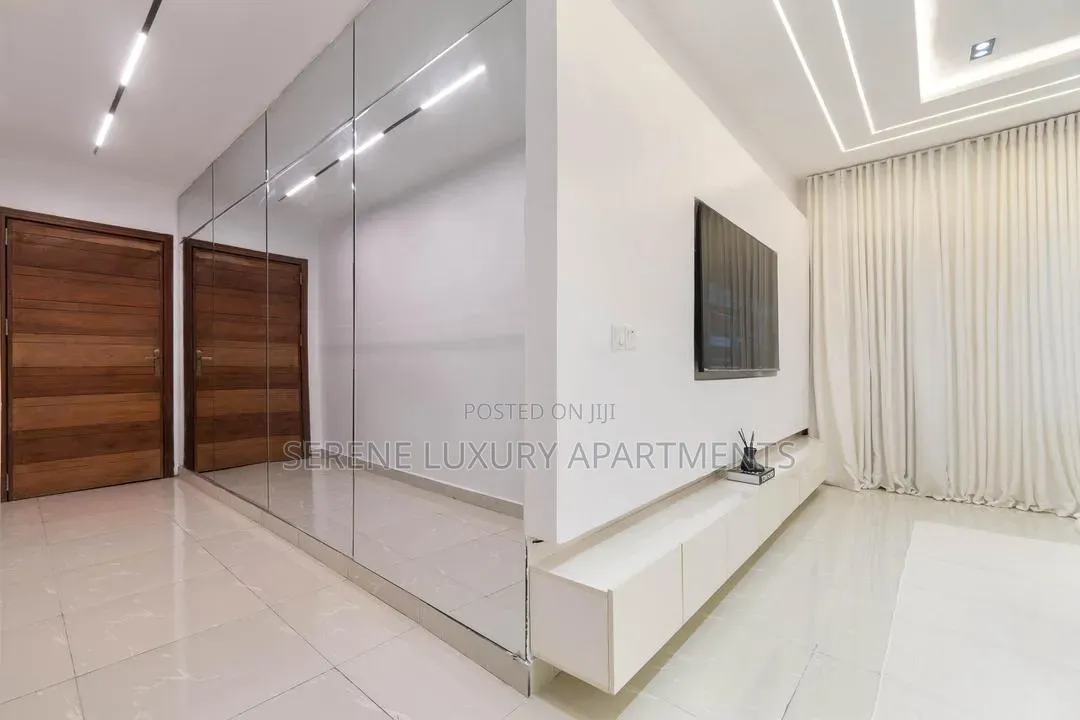 Luxurious One Bedroom Apartment With PS5 and Swimming Pool in Ikate