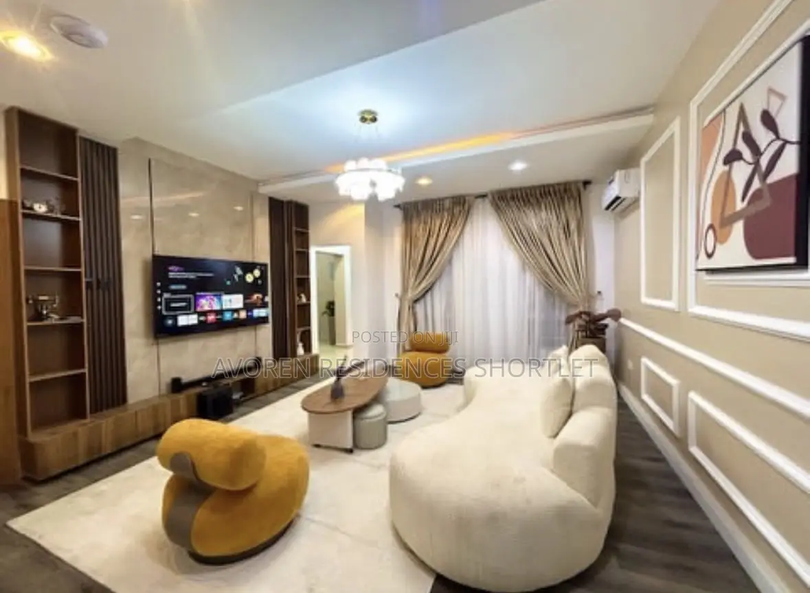 Luxurious One Bedroom Apartment Shortlet in Admiralty Way in Lekki Phase 1