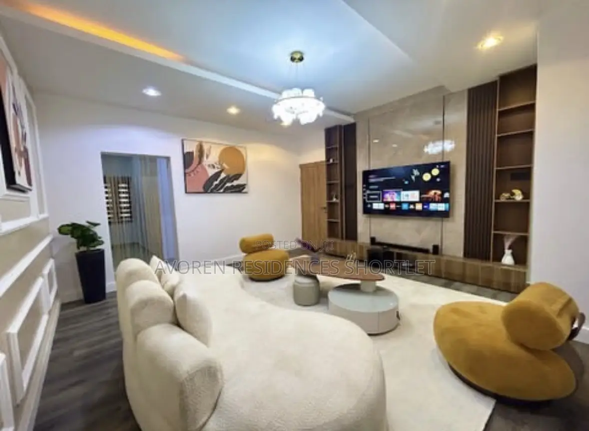 Luxurious One Bedroom Apartment Shortlet in Admiralty Way in Lekki Phase 1