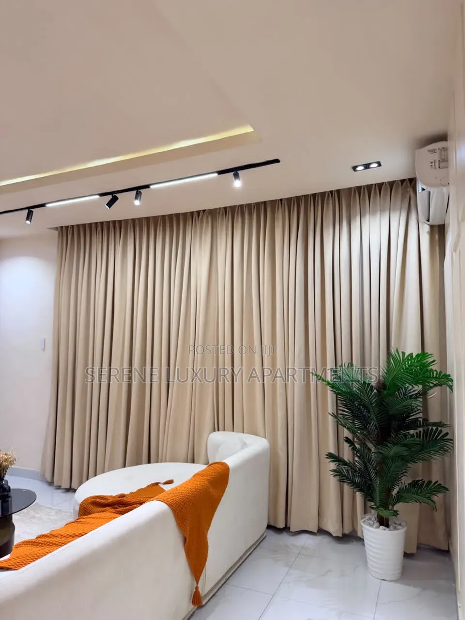 Luxurious 2bedroom Apartment With PS5 Gym and Balcony in Chevron