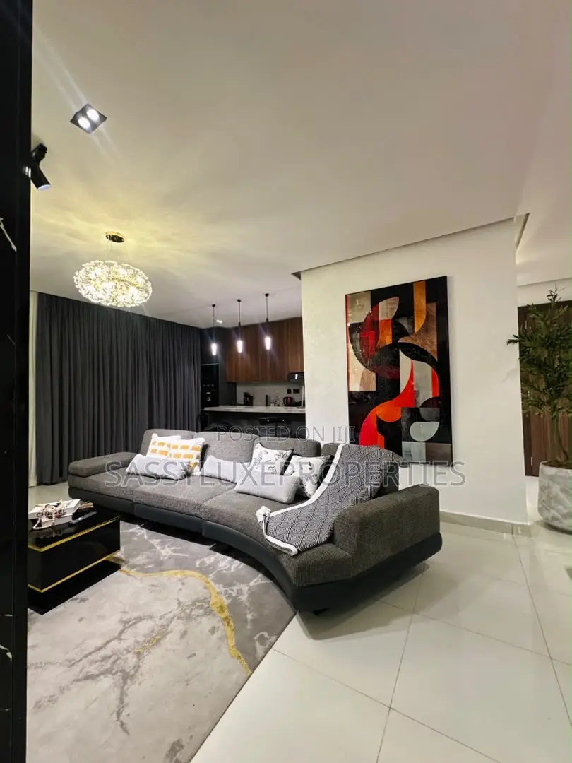 2 Bedroom With Snookers,ps5,pool and Gym in Lekki Phase 1